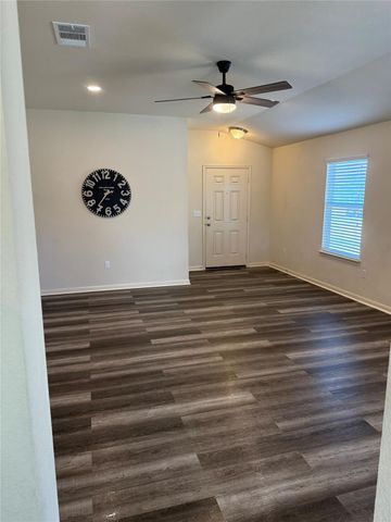 18421 Willow Sage LN, Elgin, TX 78621