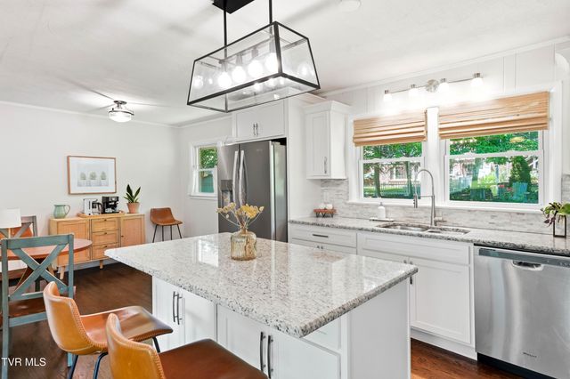 404 Valley Drive, Bristol, VA 24201