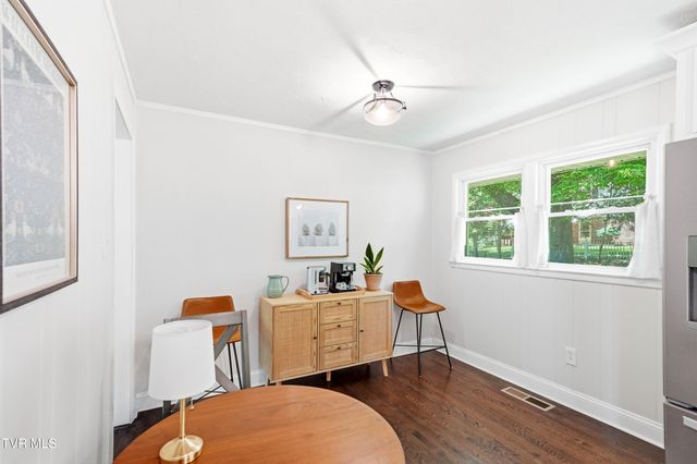404 Valley Drive, Bristol, VA 24201