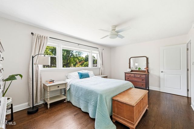 404 Valley Drive, Bristol, VA 24201