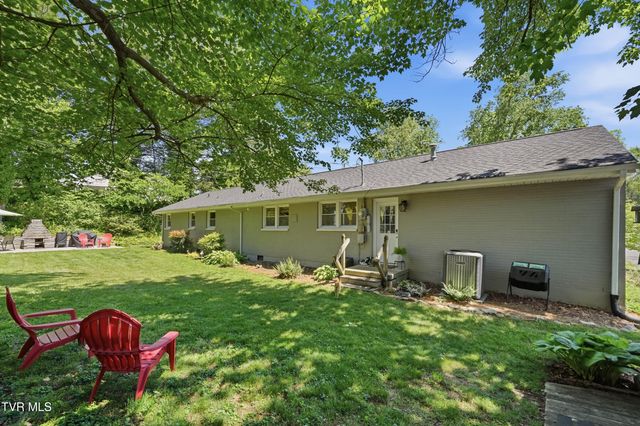 404 Valley Drive, Bristol, VA 24201