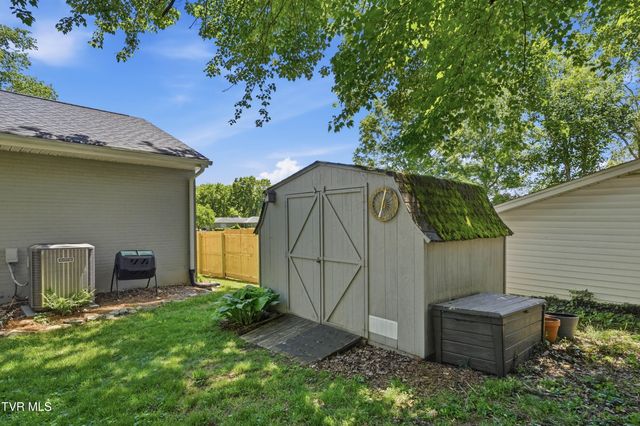 404 Valley Drive, Bristol, VA 24201