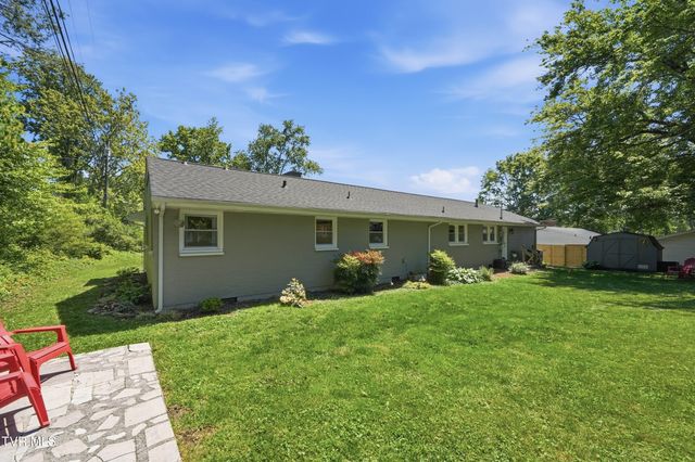404 Valley Drive, Bristol, VA 24201