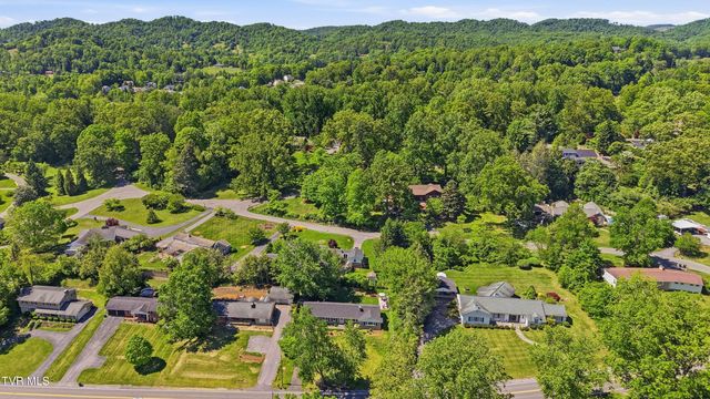 404 Valley Drive, Bristol, VA 24201