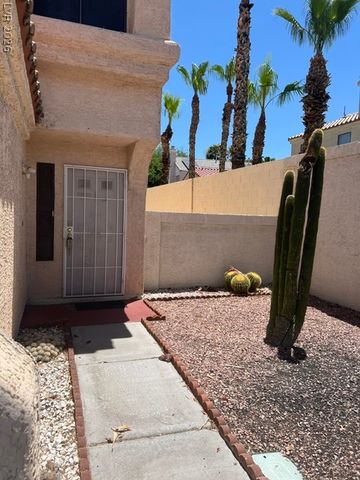 2093 Club Crest Way, Henderson, NV 89014