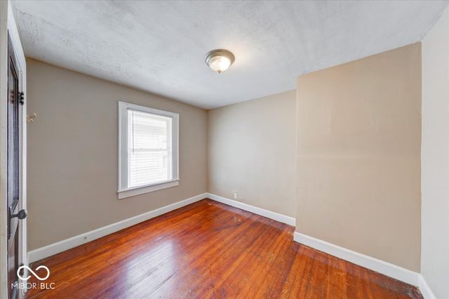 902 N Bosart Avenue, Indianapolis, IN 46201