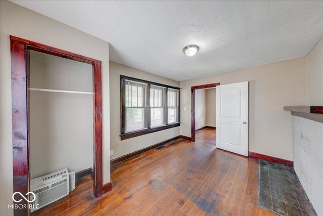 902 N Bosart Avenue, Indianapolis, IN 46201