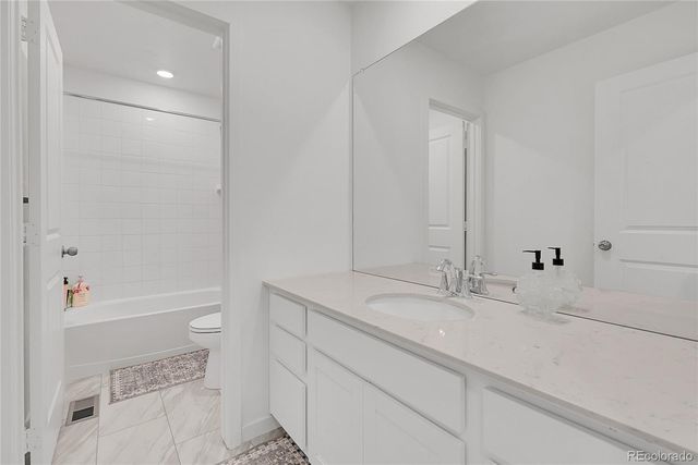 903 Crestone Street, Johnstown, CO 80534