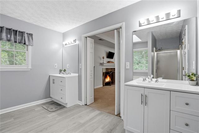 1354 Velvet Creek Glen SW, Marietta, GA 30008