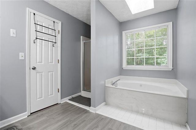 1354 Velvet Creek Glen SW, Marietta, GA 30008