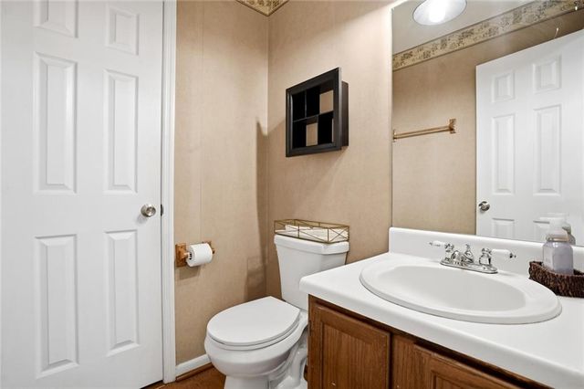 1354 Velvet Creek Glen SW, Marietta, GA 30008