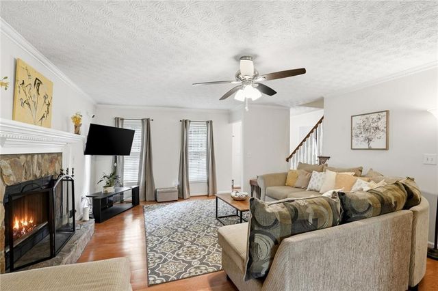 1354 Velvet Creek Glen SW, Marietta, GA 30008