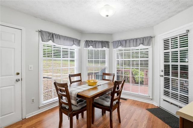 1354 Velvet Creek Glen SW, Marietta, GA 30008