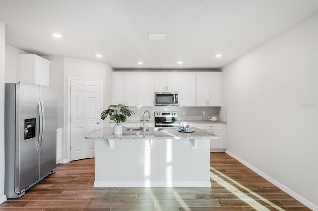 5252 SANDERS OAK TRAIL, St Cloud, FL 34771