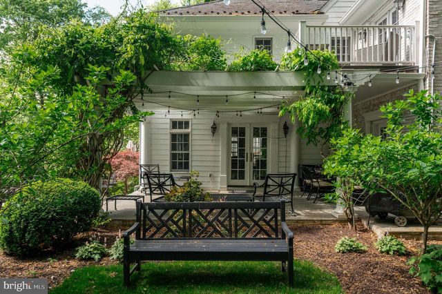 1210 CORBIN CT, Mclean, VA 22101