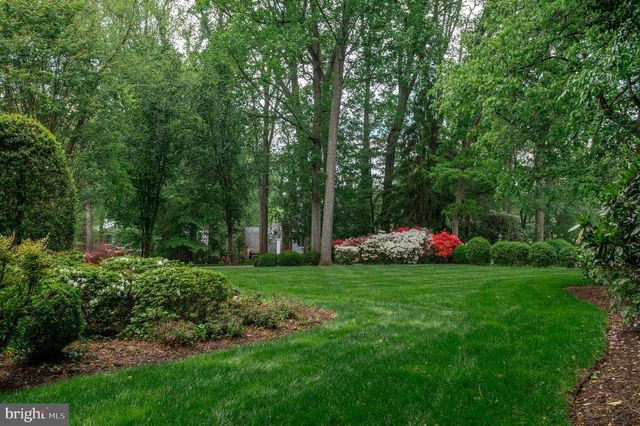 1210 CORBIN CT, Mclean, VA 22101