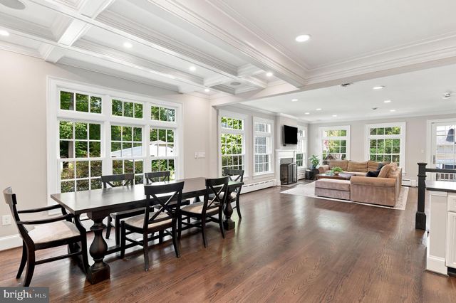 1210 CORBIN CT, Mclean, VA 22101