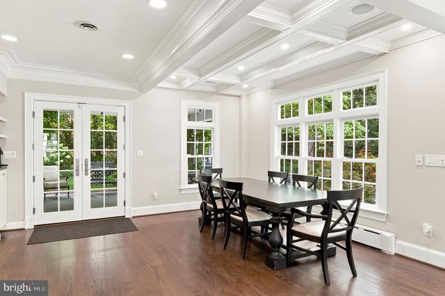 1210 CORBIN CT, Mclean, VA 22101