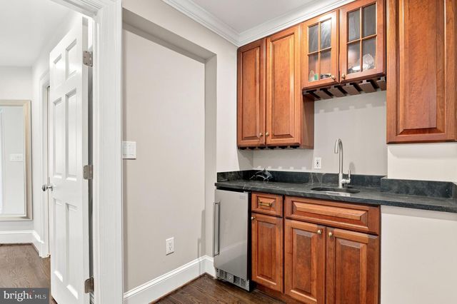 1210 CORBIN CT, Mclean, VA 22101