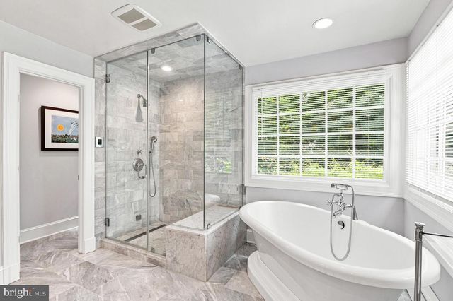 1210 CORBIN CT, Mclean, VA 22101