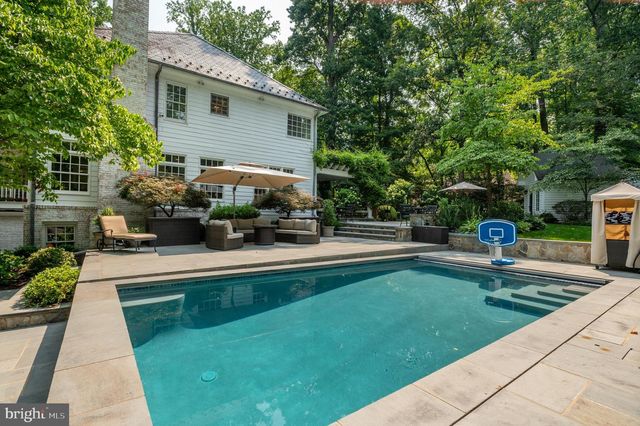 1210 CORBIN CT, Mclean, VA 22101