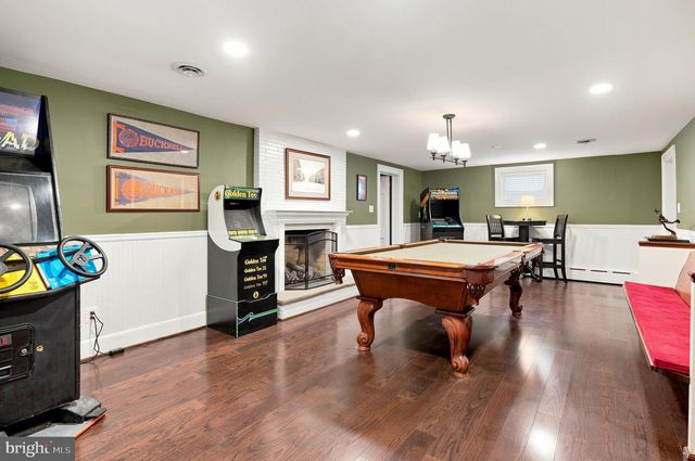 1210 CORBIN CT, Mclean, VA 22101