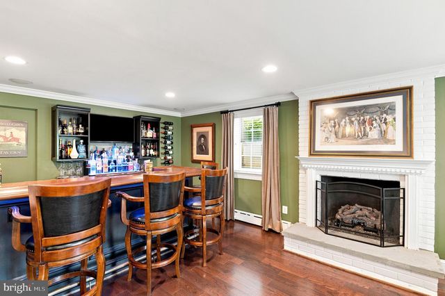 1210 CORBIN CT, Mclean, VA 22101
