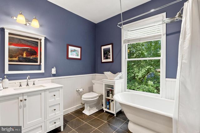 1210 CORBIN CT, Mclean, VA 22101