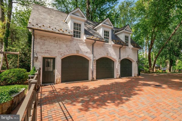 1210 CORBIN CT, Mclean, VA 22101
