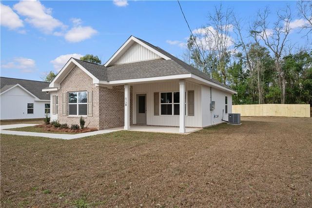 6738 Barneswood Drive, Theodore, AL 36582