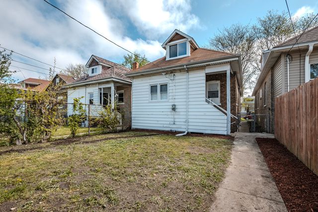 7832 S Eberhart Avenue, Chicago, IL 60619