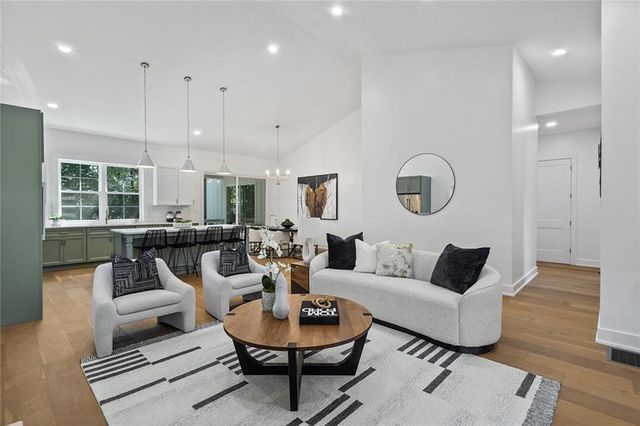 429 Woodhaven Drive, Decatur, GA 30030