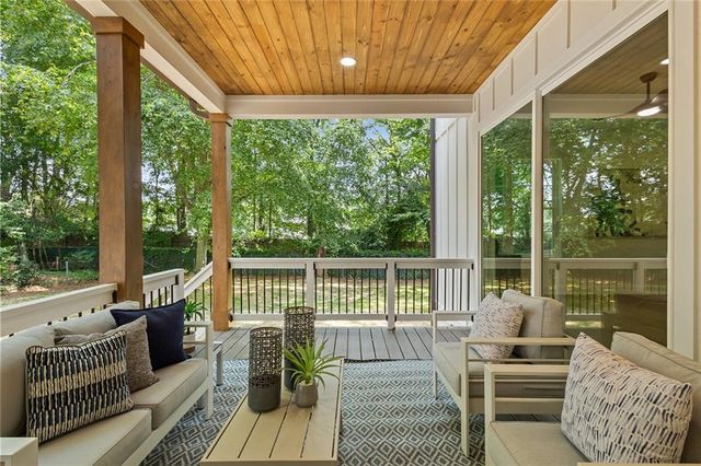 429 Woodhaven Drive, Decatur, GA 30030