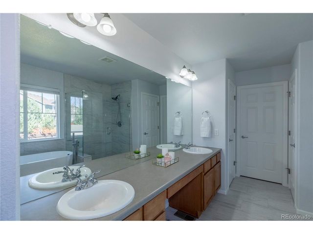 21061 E Mansfield Pl, Aurora, CO 80013