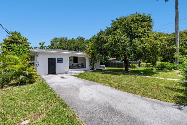515 NW 88th Street 1, El Portal, FL 33150