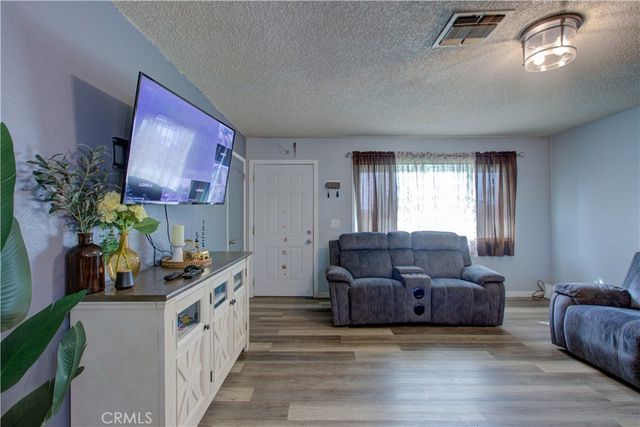 7139 Center, Winton, CA 95388