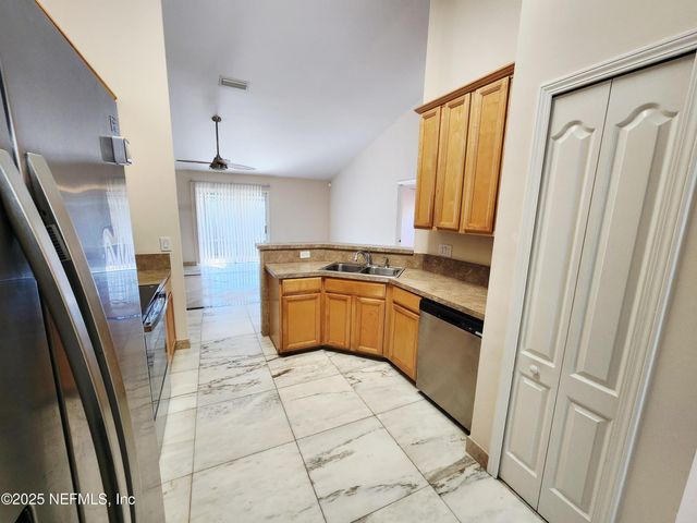 6504 CRIMSON LEAF Lane, Jacksonville, FL 32244