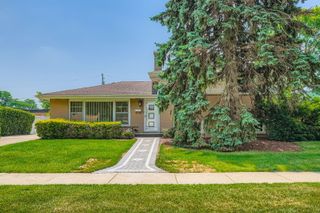 2739 Pauline Avenue, Glenview, IL 60025