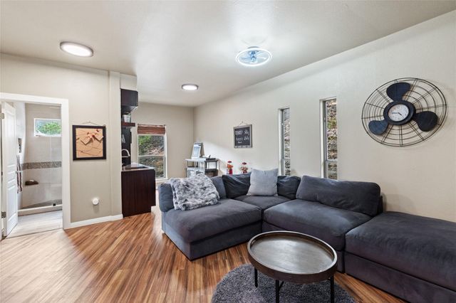 208 Morar DR, Spicewood, TX 78669