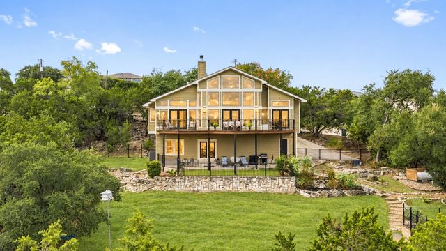 208 Morar DR, Spicewood, TX 78669