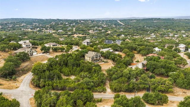208 Morar DR, Spicewood, TX 78669