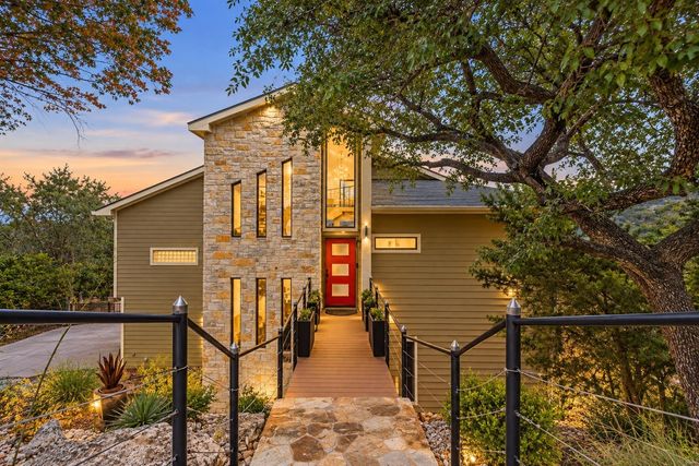 208 Morar DR, Spicewood, TX 78669
