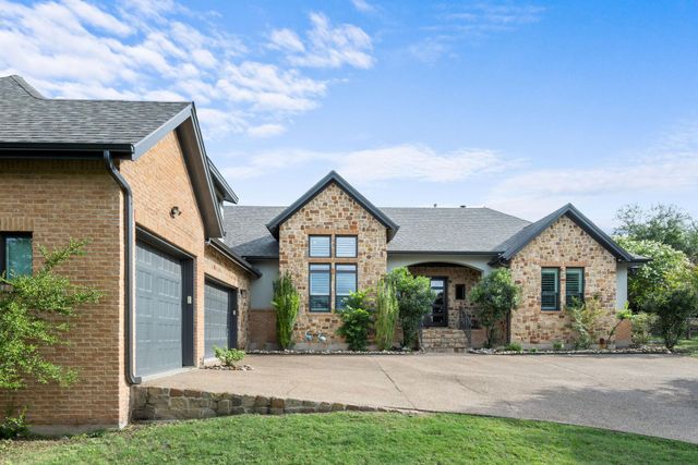 279 Rugged Earth DR, Austin, TX 78737