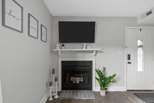 931 Kingsbury Dr Apt A, Clarksville, TN 37040