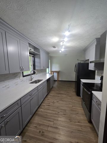 1758 Eric Circle, Lawrenceville, GA 30043