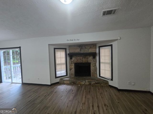 1758 Eric Circle, Lawrenceville, GA 30043