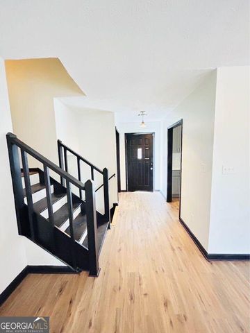 1758 Eric Circle, Lawrenceville, GA 30043