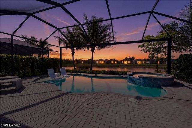 11338 Jacaranda DR, Naples, FL 34120