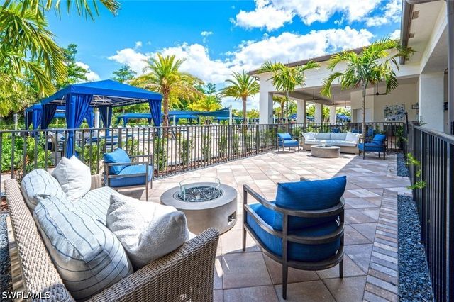 11338 Jacaranda DR, Naples, FL 34120
