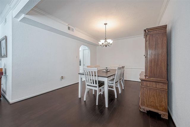 2100 Tanglewilde Street 189, Houston, TX 77063